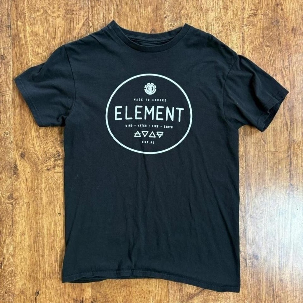 minimalist Element black graphic t-shirt Size S #skateboarding